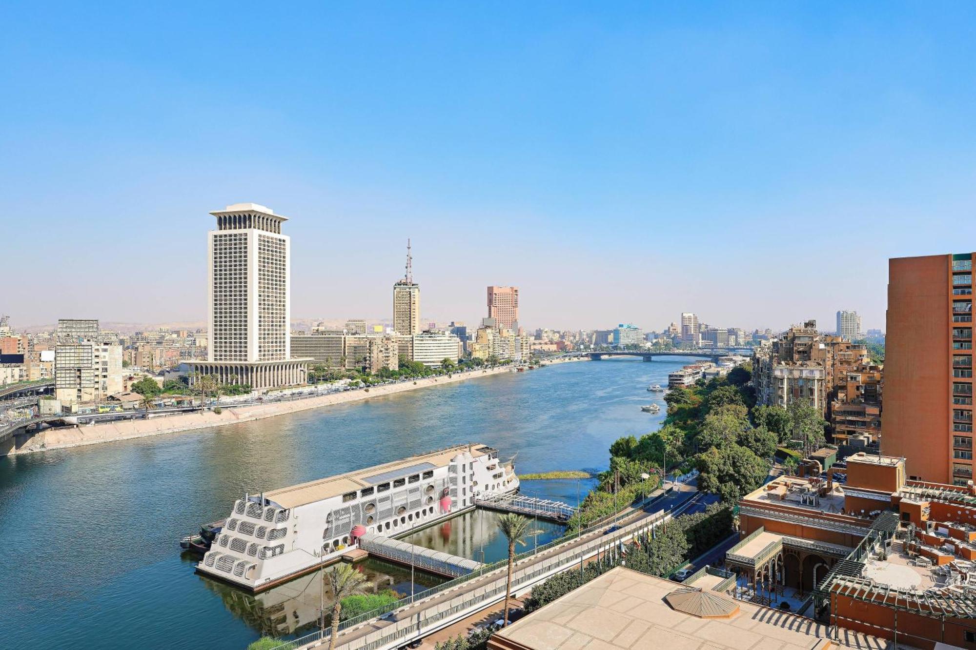 Cairo Marriott Hotel & Omar Khayyam Casino Esterno foto The Nile River in Cairo