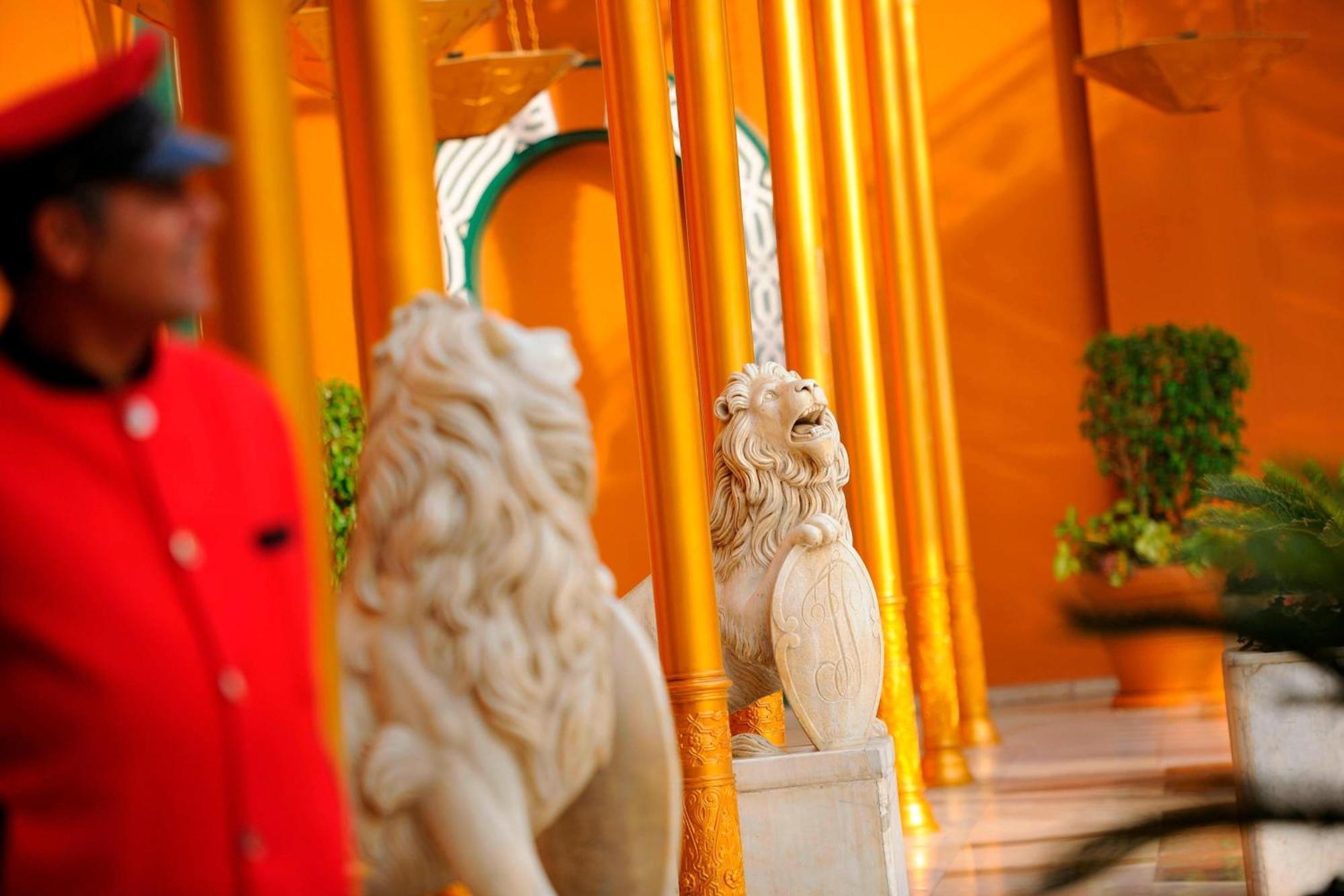 Cairo Marriott Hotel & Omar Khayyam Casino Esterno foto The lion of the palace